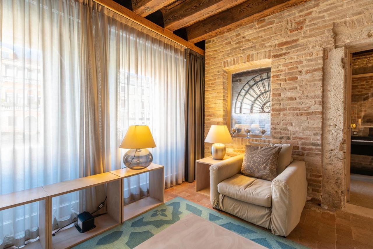Ca' Del Fontego - Luxury Grand Canal Veneţia Exterior foto