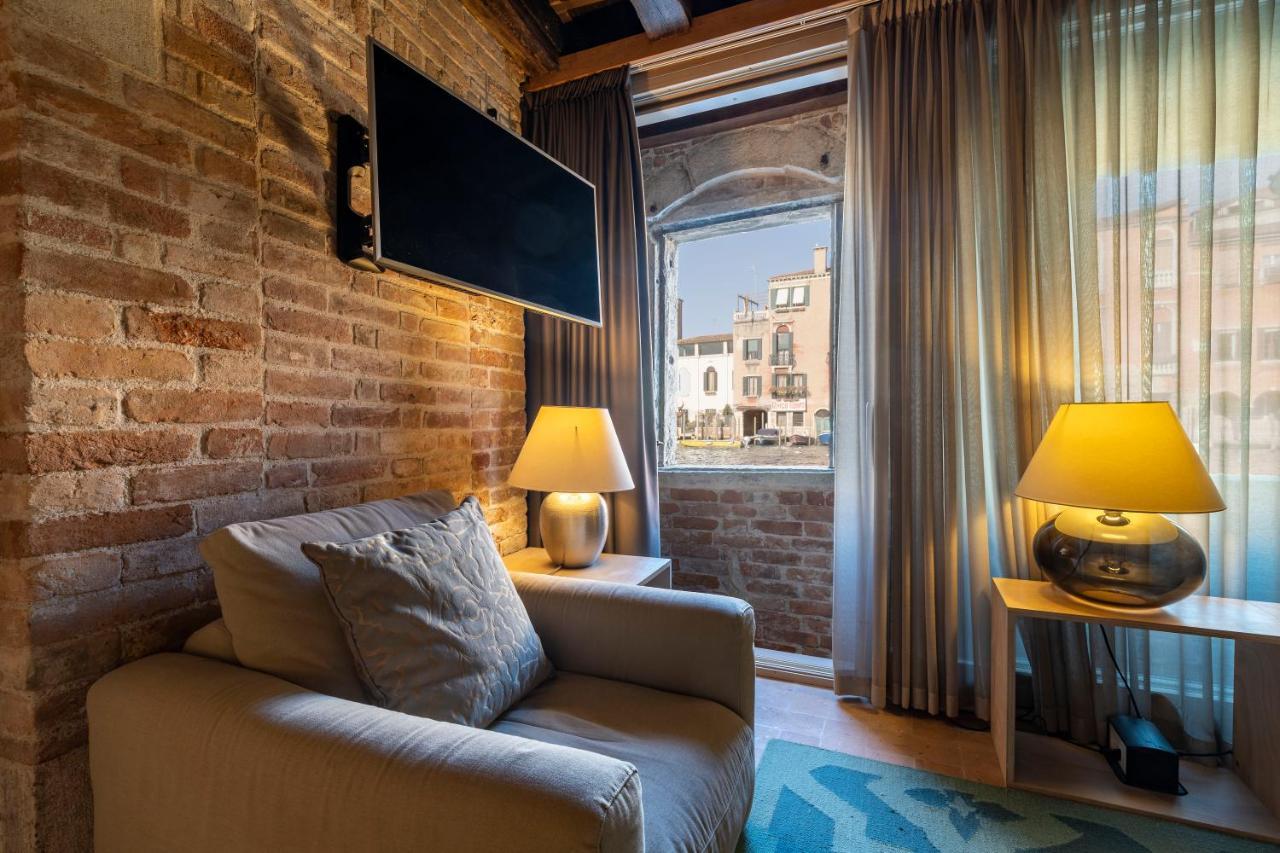 Ca' Del Fontego - Luxury Grand Canal Veneţia Exterior foto